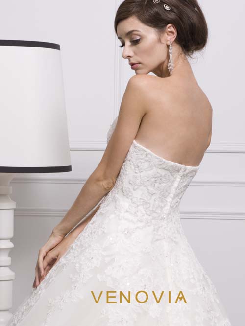 2201 FULL SWEETHEART NECKLINE SLEEVELESS