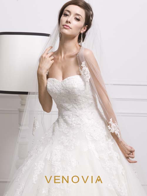 2201 FULL SWEETHEART NECKLINE SLEEVELESS