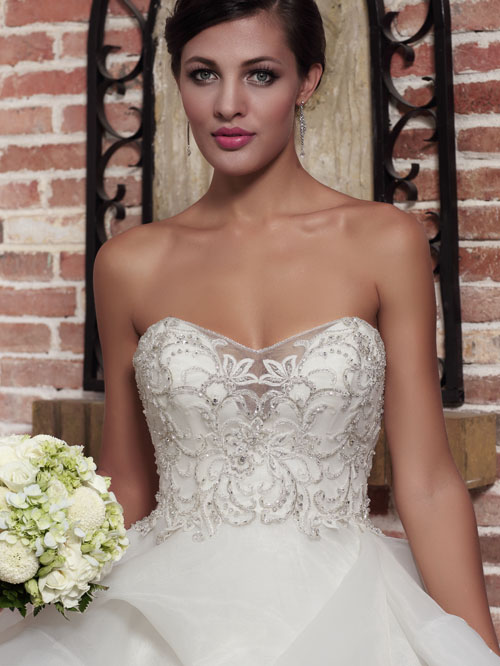 2230 FULL SWEETHEART NECKLINE SLEEVELESS