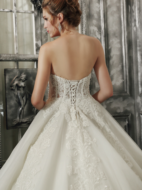 2236 FULL SWEETHEART NECKLINE SLEEVELESS