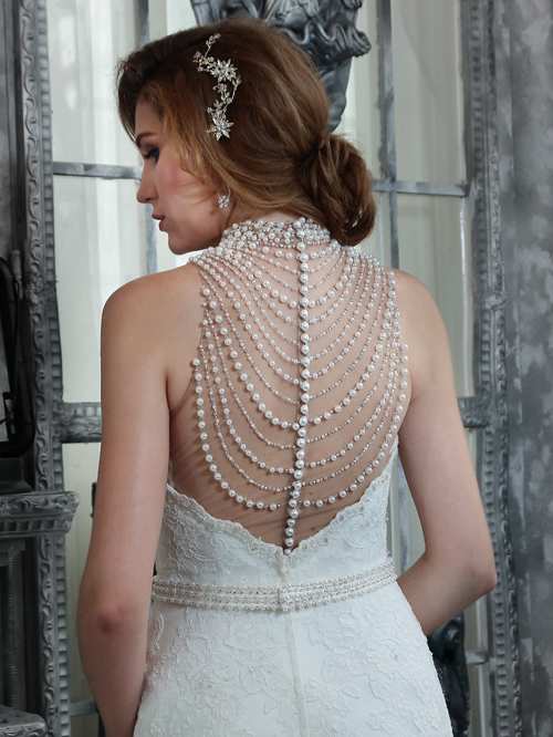 2239 TRUMPET SWEETHEART NECKLINE SLEEVELESS