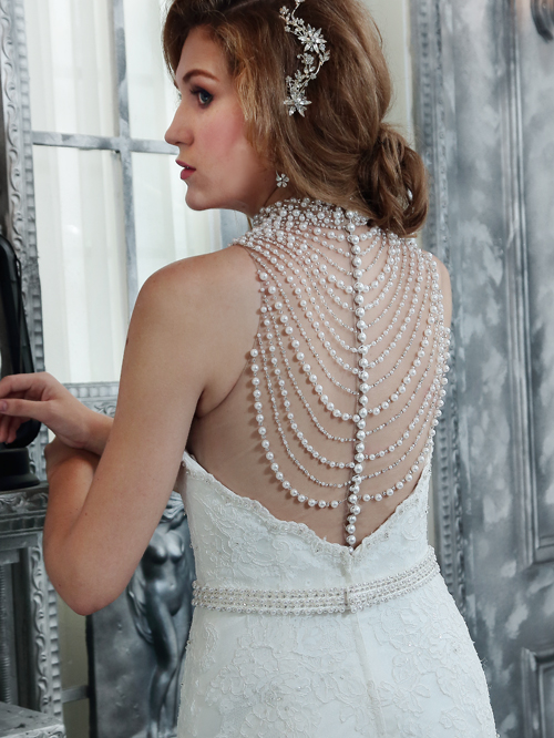2242 TRUMPET SWEETHEART NECKLINE SLEEVELESS
