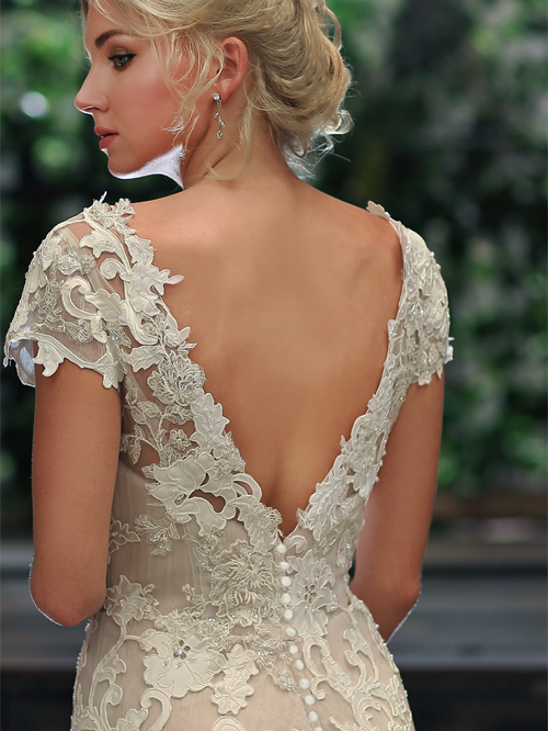 2245 A LINE V NECKLINE