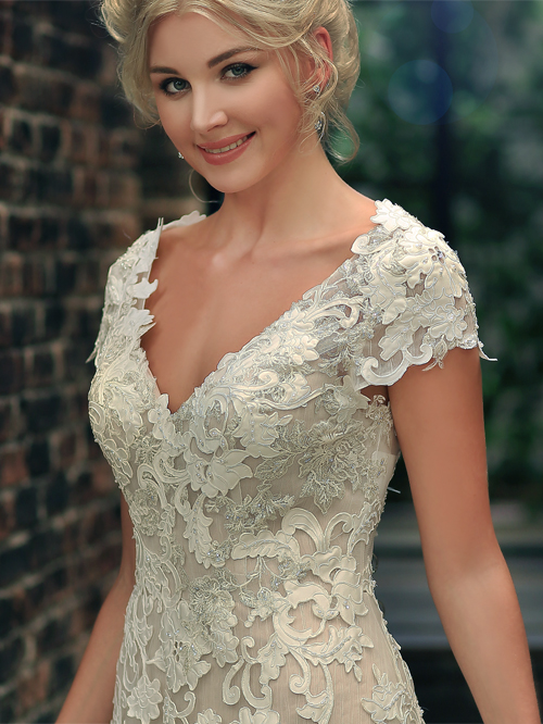 2245 A LINE V NECKLINE