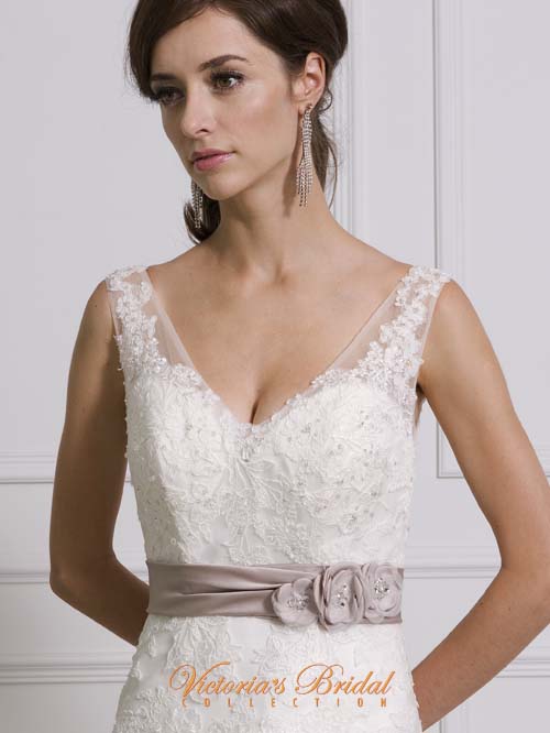 3254 A LINE V NECKLINE SLEEVELESS
