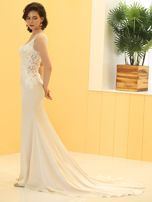 3316 TRUMPET V NECKLINE SLEEVELESS
