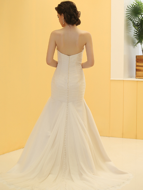 3319 TRUMPET SWEETHEART NECKLINE SLEEVELESS