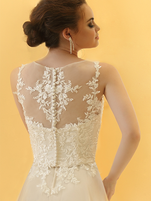 61303 TOP  SWEETHEART NECKLINE SLEEVELESS