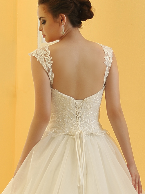 61304 TOP SWEETHEART NECKLINE CAP SLEEVE