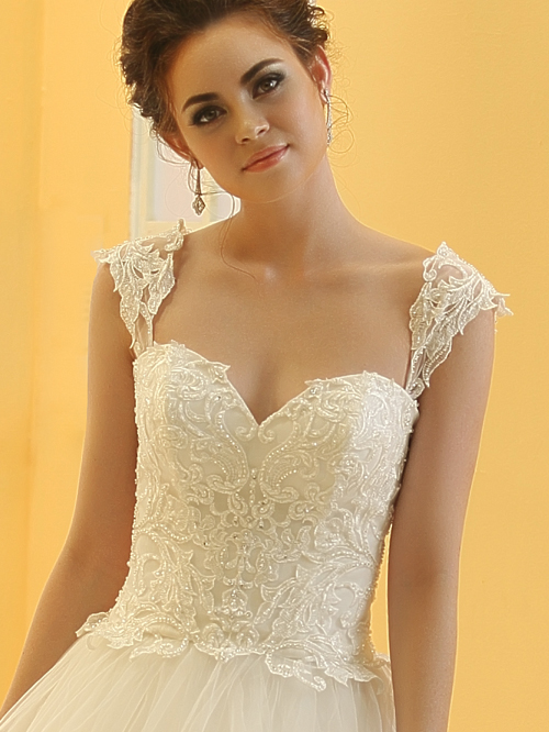 61304 TOP SWEETHEART NECKLINE CAP SLEEVE