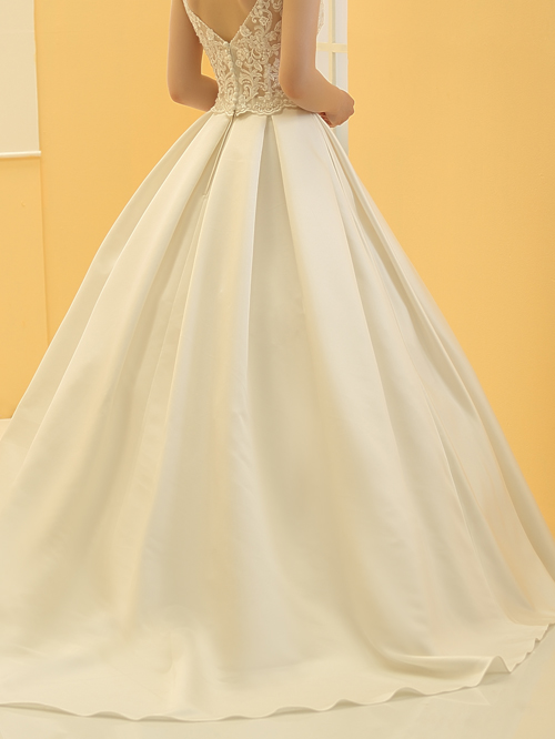 62305 SKIRT BALL GOWN
