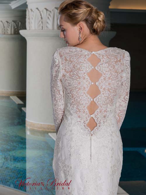 8272 MERMAID SABRINA SLEEVELESS OR LONG SLEEVE