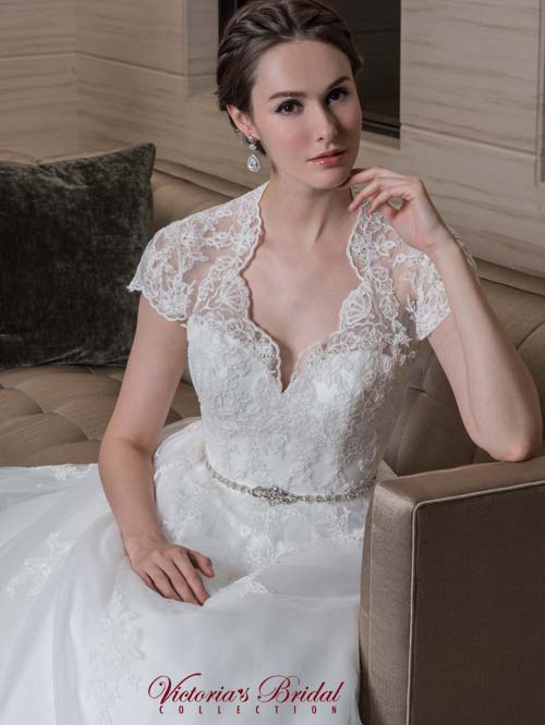 8275 FULL QUEEN-ANN NECKLINE