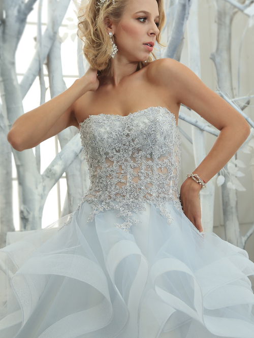 8304 BALL SCOOP NECKLINE  SLEEVELESS