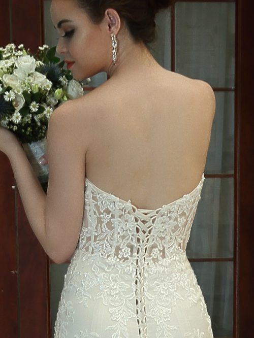 8341 TRUMPET SWEETHEART NECKLINE SLEEVELESS