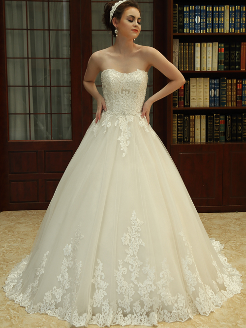 8342 BALL GOWN SCOOP NECKLINE SLEEVELESS