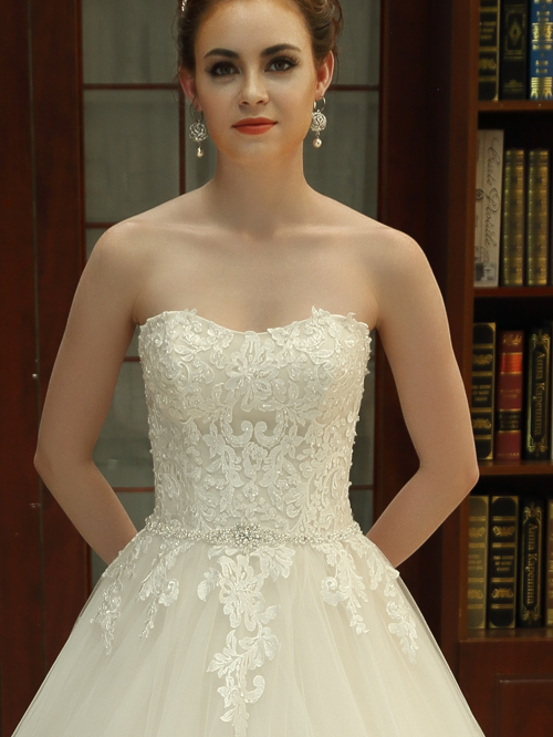 8342 BALL GOWN SCOOP NECKLINE SLEEVELESS