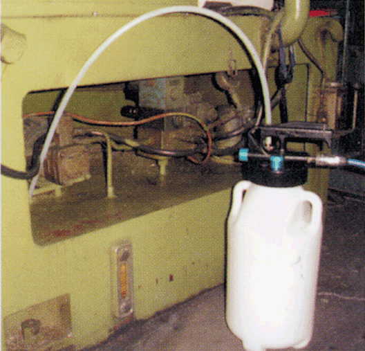 8.5L PNEUMATIC FLUID EXTRACTOR